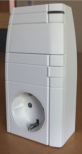 Datei:MaxZwischenstecker.jpg