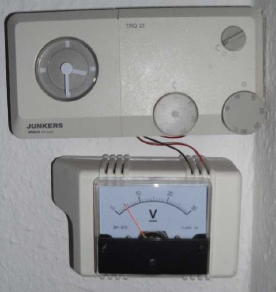 Datei:Junkers Therme Stetigregelung analoge Anzeige.JPG